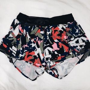 Lululemon hotty hot shorts.